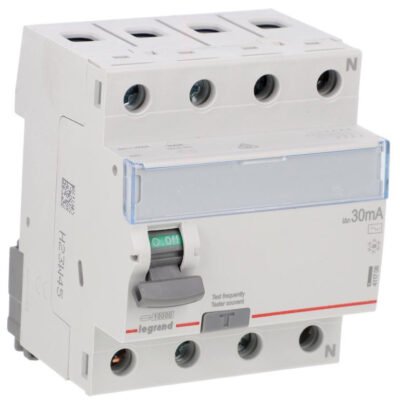 Wyłącznik różnicowoprądowy 4P 40A 0,03A typ AC P304 TX3 411708